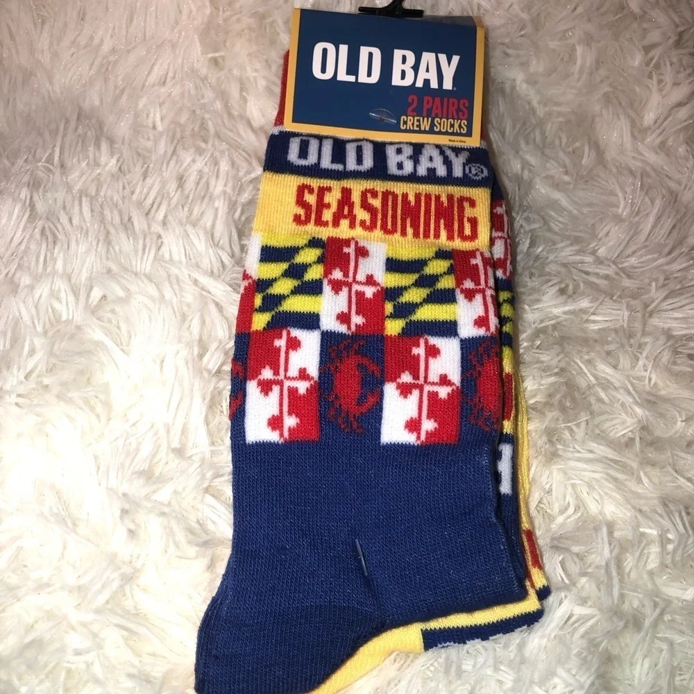 🦐🧅🧄OLD BAY Seasoning Blue and Yellow Crew Socks size Large NWT🧄🧅🦐